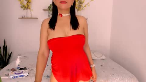 sararamirez43 online show from January 12, 12:17 am