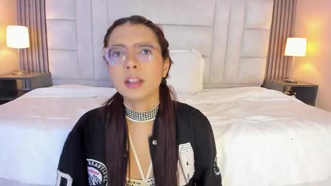 Sara online show from October 14, 8:12 pm