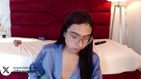 Snapshot of sarasaenz_99 chatting on March 7, 1:31 am Sara online show from March 7, 1:31 am