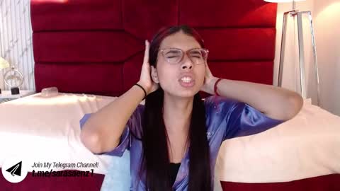Snapshot of sarasaenz_99 chatting on March 5, 1:42 am Sara online show from March 5, 1:42 am