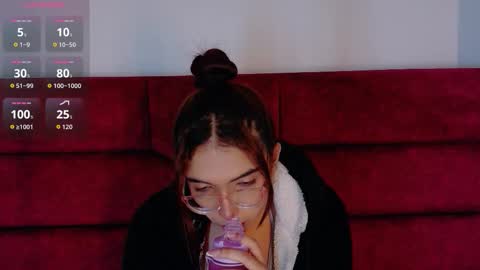 Sara online show from November 29, 7:43 pm