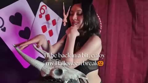   online show from October 13, 11:45 am