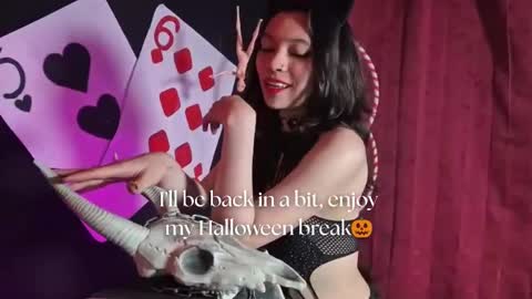   online show from October 14, 11:57 am