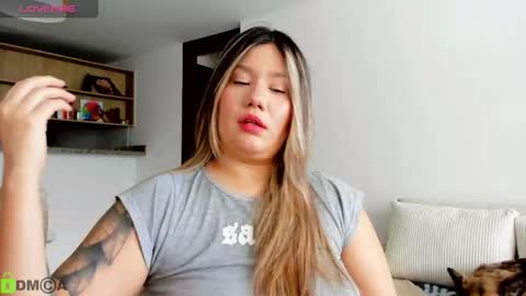 Sara  sarasmithfun by instagram online show from February 5, 9:07 pm