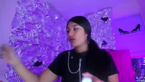 sarastonesx online show from November 26, 5:59 am