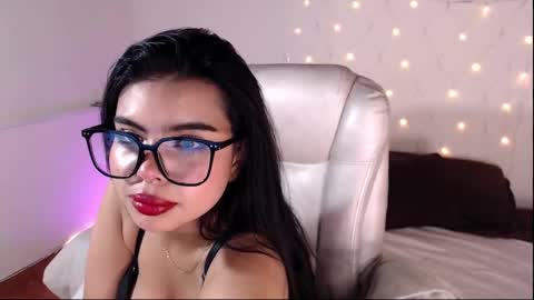 Snapshot of saray__jones chatting on March 12, 1:08 pm saray__jones online show from March 12, 1:08 pm
