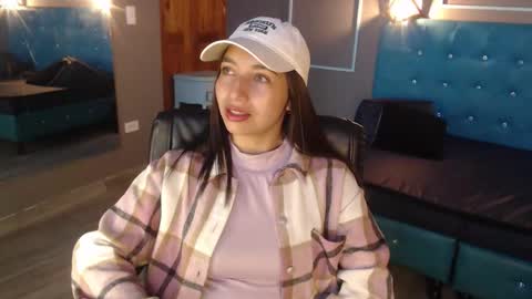 Saray Pink online show from January 19, 11:53 am