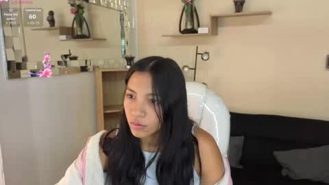  Saray  Say hi in the chat online show from November 18, 12:08 pm