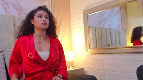 sarayvegax online show from March 25, 2:02 pm