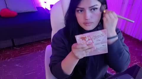 Sari  online show from January 12, 9:00 pm