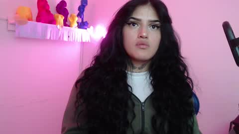 Sari  online show from October 6, 10:49 pm