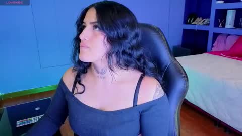 Sari  online show from November 17, 8:22 pm