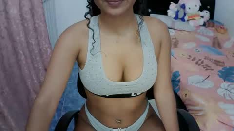 Snapshot of sarisha__ chatting on January 26, 3:06 am Sarisha online show from January 26, 3:06 am