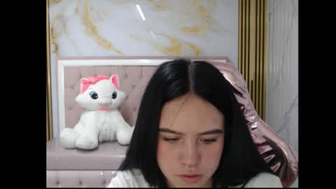 Sara  online show from February 4, 8:24 pm