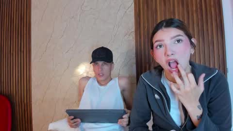  SARIYA Y ALEXIS  online show from February 24, 11:24 am