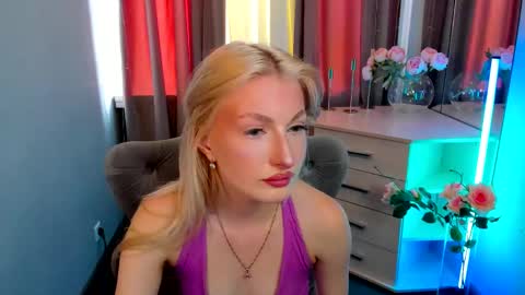 sarrah_blush online show from September 12, 8:38 am
