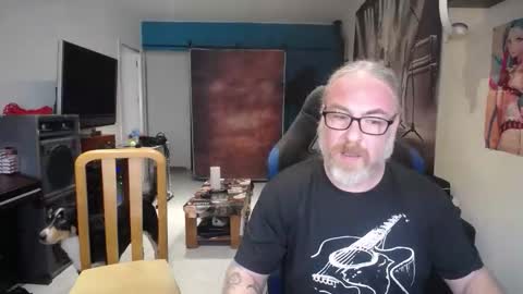 Giselle and Jay online show from October 9, 8:09 am