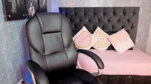 Sasha online show from January 7, 3:28 pm