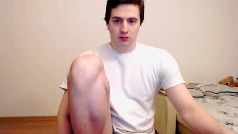 Snapshot of sasha_calvin chatting on March 4, 2:06 am sasha_calvin online show from March 4, 2:06 am