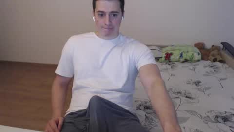 Snapshot of sasha_calvin chatting on September 19, 2:54 pm sasha_calvin online show from September 19, 2:54 pm