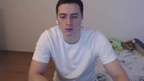 Snapshot of sasha_calvin chatting on September 11, 7:31 am sasha_calvin online show from September 11, 7:31 am