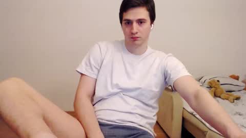 Snapshot of sasha_calvin chatting on February 19, 6:21 pm sasha_calvin online show from February 19, 6:21 pm