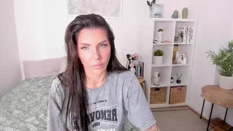 Sasha Miro online show from September 11, 2:02 am