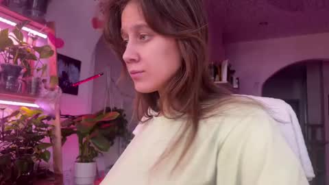 Snapshot of sasha_moormeoow chatting on February 16, 6:21 am Alexandra Sasha in short online show from February 16, 6:21 am