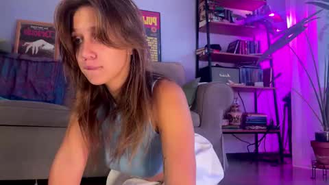 Snapshot of sasha_moormeoow chatting on September 10, 6:25 am Alexandra Sasha in short online show from September 10, 6:25 am