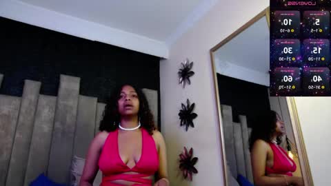 sashafoxy_ online show from April 7, 2:19 pm
