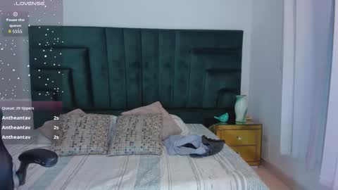 saskiagrendel online show from October 25, 12:33 am