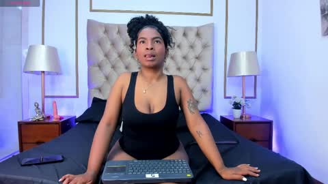 sasshaferrer online show from March 26, 4:18 am