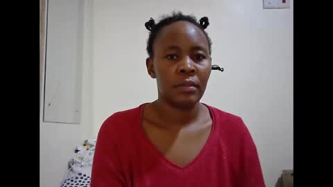 Snapshot of sassy_bella chatting on March 10, 8:39 am sassy_bella online show from March 10, 8:39 am