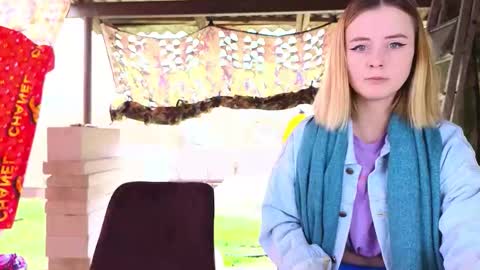 sassy_seasons online show from March 23, 8:41 am