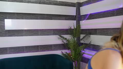 SassyIvana online show from June 25, 11:59 am