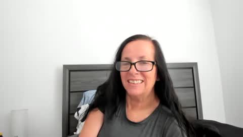 sassypeachgoddess online show from October 5, 8:38 pm