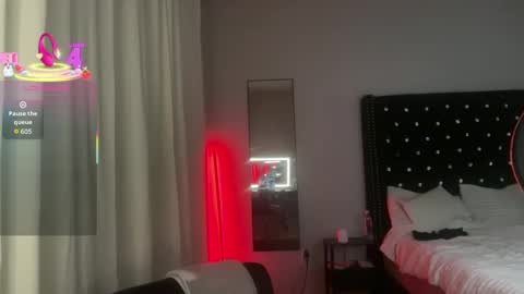 MazyMay333 online show from October 5, 4:10 am