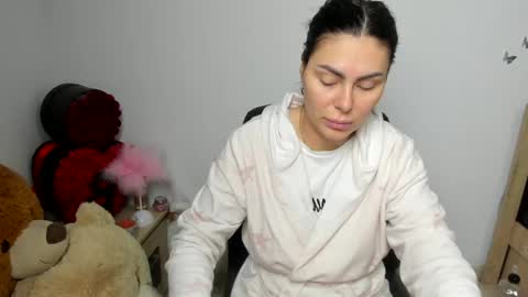 sassytiff online show from April 17, 12:07 pm