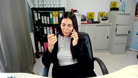 sassytiff online show from October 21, 1:16 pm