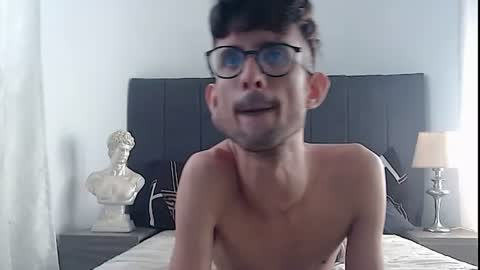 sasuke_bigcock online show from July 24, 2:58 pm