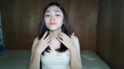 Snapshot of saszzyyumiie chatting on September 22, 2:15 am saszzyyumiie online show from September 22, 2:15 am