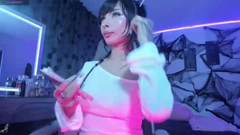    im expecting 300 thumbs up on my altar online show from October 3, 11:46 pm