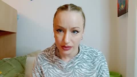 Satinqueen90 online show from December 15, 11:28 am