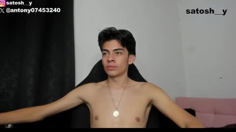 satosh_y online show from January 22, 11:12 am