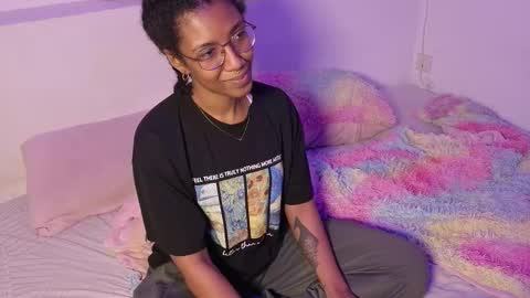 saturno_vibes online show from February 26, 9:45 am