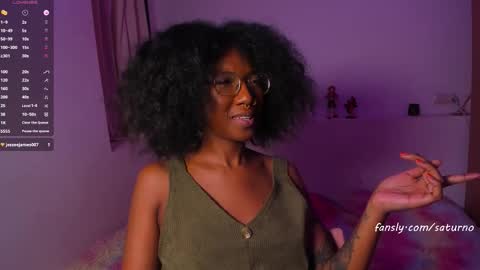 saturno_vibes online show from October 17, 8:51 am