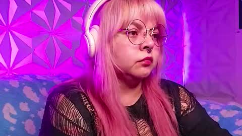 Gina George online show from March 8, 4:38 am