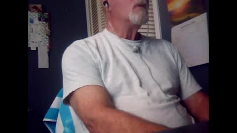 Snapshot of satyr64 chatting on September 14, 2:29 pm satyr64 online show from September 14, 2:29 pm