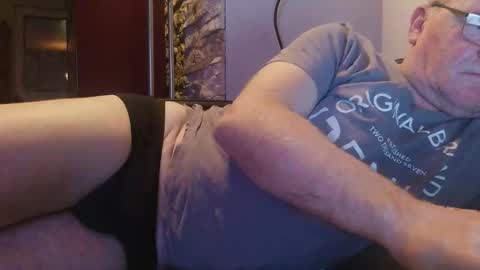 saugeil123 online show from January 16, 9:46 pm