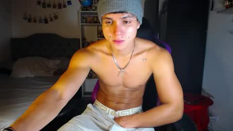 Saulo online show from April 22, 12:18 am